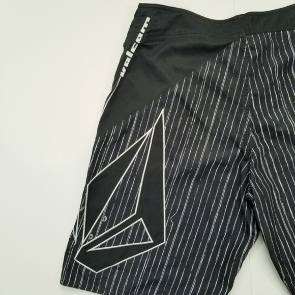 Volcom Mens Black Striped Board Shorts - Picture 3 of 5